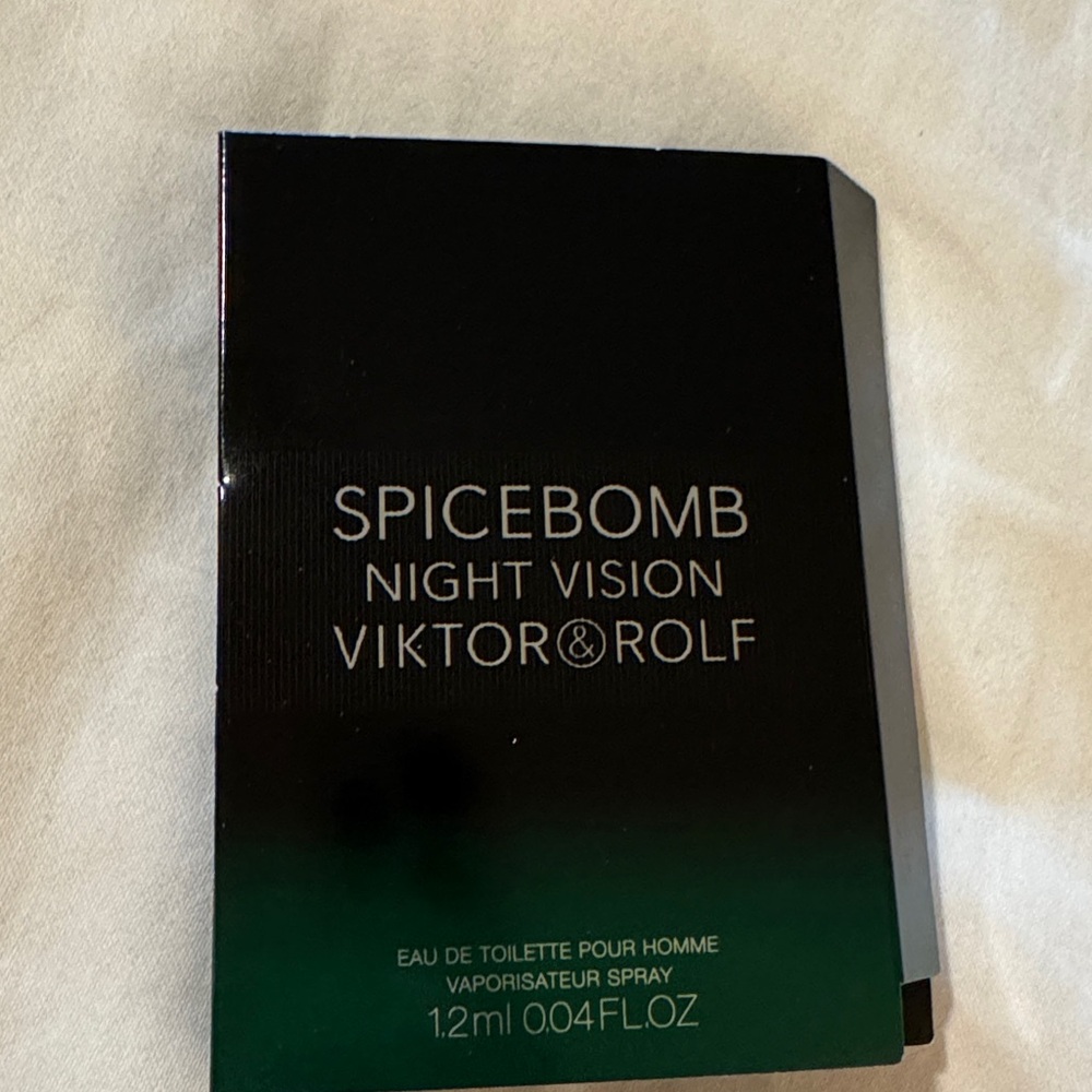 Viktor & Rolf Spicebomb Night Vision Black and Green